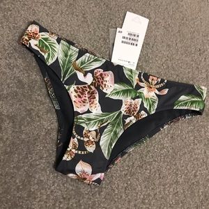 2 H&M Bikini bottoms